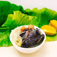 银耳元肉乌鸡汤