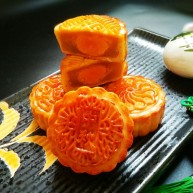 广式莲蓉蛋黄月饼
