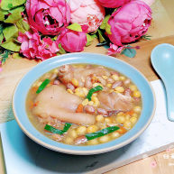 黄豆猪脚汤