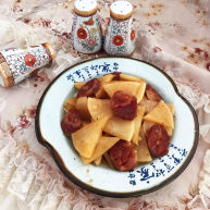 冬至美食快手菜腊肠炒萝卜