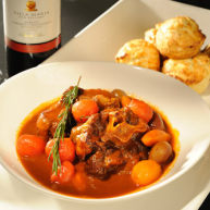 番茄红酒烩牛尾