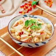 扇贝丁炖水萝卜