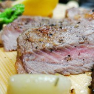 迷迭香黑胡椒牛排