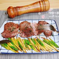 迷迭香黑胡椒牛排