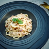 奶油蘑菇培根意粉