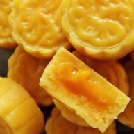 奶黄流心月饼