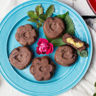 快手网红奶黄巧克力月饼免模具