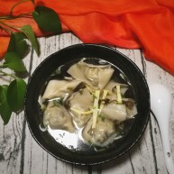 开洋香菇荠菜大馄饨