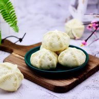 小苔菜虾皮花样包子