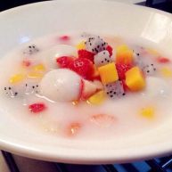 椰汁水果汤圆