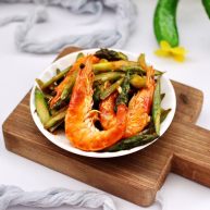 蒜香海虾炒芦笋