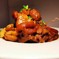板栗红烧肉