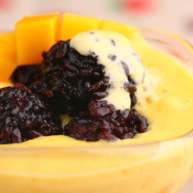 美味甜点芒果黑米甜甜