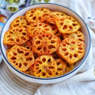 冬至美食酥到掉渣的炸藕片