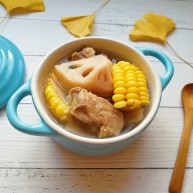 莲藕玉米排骨汤