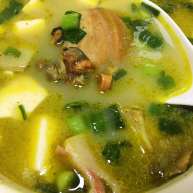 河蚌咸肉豆腐汤