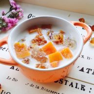 木瓜牛奶炖桃胶