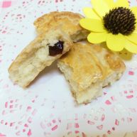 蔓越莓椰蓉月饼