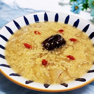 银耳小米粥