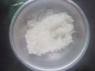 9、烧麦,糯米饭煮好翻松