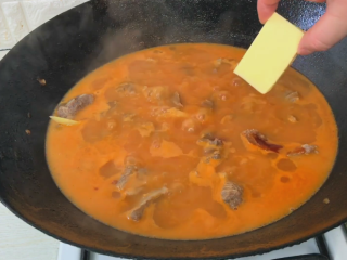 11、番茄牛肉汤,加盐 黄油增加香味（可不加黄油）