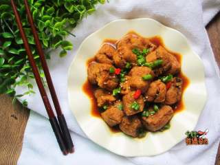 10、豆腐泡塞肉,豆泡是一种很吸味的菜,跟谁都很百搭。