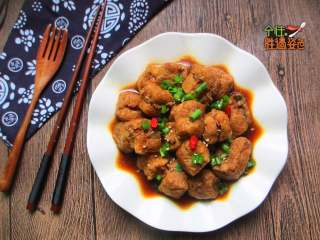 11、豆腐泡塞肉,豆泡容易吸盐,提前泡下水可防止吸入盐分多过咸