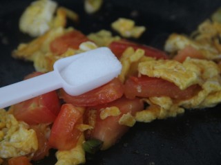 12、西红柿鸡蛋面,加一勺盐