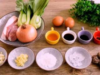 1、酱汁浓郁,肉条鲜嫩,每一口都欲罢不能——卤肉饭,食材图