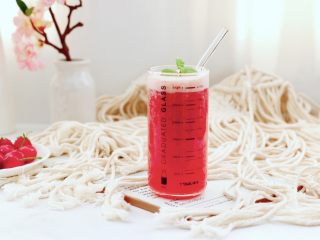 13、樱桃草莓冰爽果汁,成品