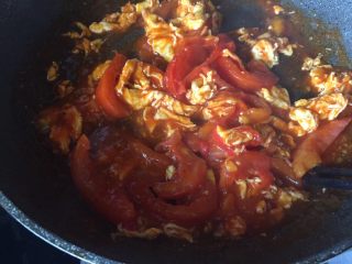 10、番茄鸡蛋意面,烧开，收汁；