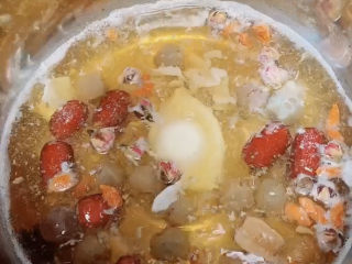 6、补血养颜汤,因为放了鸡蛋，会有一点浮沫，不喜欢可以处理一下，不过自己吃，也没啥影响。