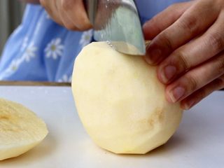 7、三色冰水果汁,切块