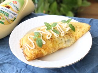 15、日式蛋包饭,盖上后，盛起。