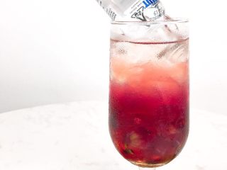 8、花看半开，酒饮微醺，是人生最好的状态,装饰即可