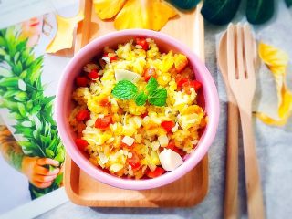 21、炒饭秀～黄金混蛋炒饭,美美的拍个照片做个纪念吧