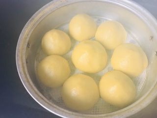 9、玉米窝窝头,热腾腾的出锅啦