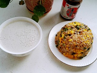 15、蛋炒饭,搭配杂粮米糊，营养更均衡！