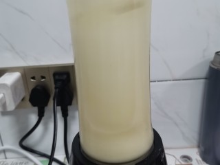 6、柠檬汁,榨果汁