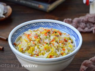 13、洋葱虾仁炒饭,成品