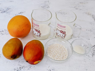 1、可以吸着喝的杨枝甘露,准备好材料