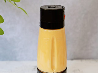 12、可以吸着喝的杨枝甘露,打成奶昔备用