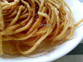 6、油茶,炸好的面,重庆这边把这种炸好面叫做「馓子」