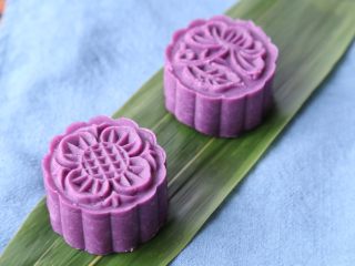 10、低脂健康 紫薯月饼 ,低脂健康的月饼，尽情享用吧。