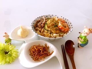 14、打卤面,配上自制小菜……腌萝卜丝、糖蒜????????????