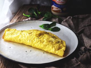 18、简单快手零失败的 番茄蛋包饭,对折即可