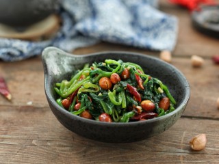 13、菠菜陈醋花生米,成品图