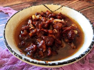 8、炸酱面,盛出备用