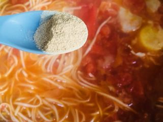 17、西红柿鸡蛋面,白胡椒粉