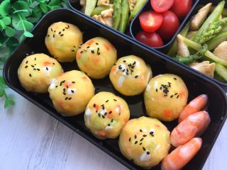 12、减肥版土豆泥,我捏成了小球,撒了点黑芝麻